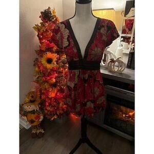 Hot Tempered large tie‎ top